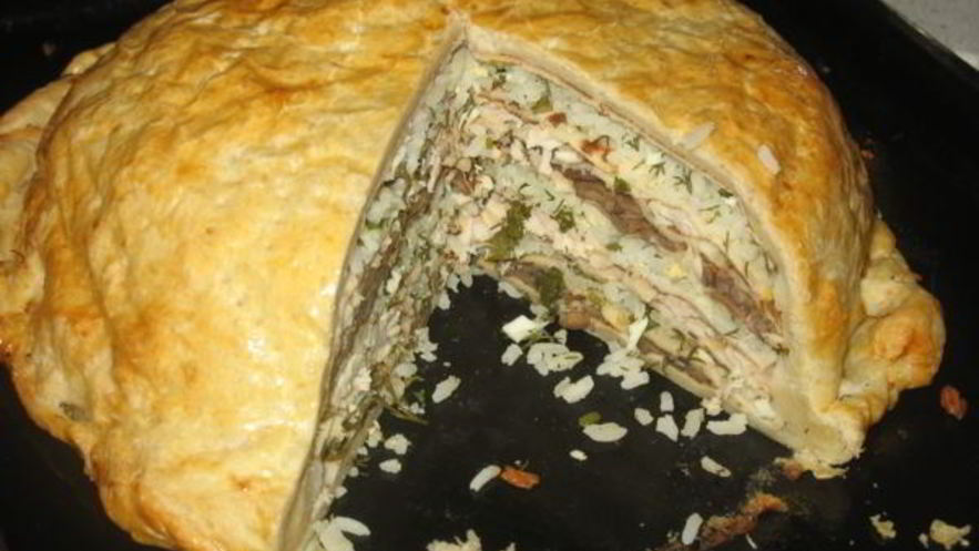 Рецепт курника из слоеного теста