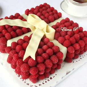 Рецепт Квадратного кекса с белым шоколадом и ягодами