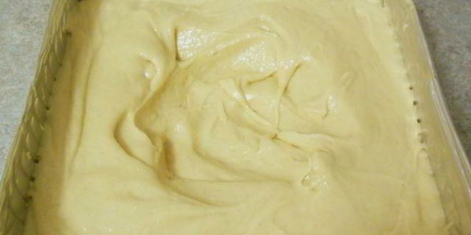 Рецепт квадратного кекса с белым шоколадом и ягодами