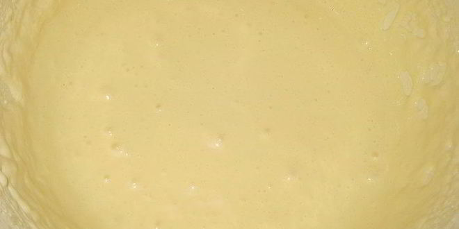 Рецепт пирога с малиной под белковым пудингом