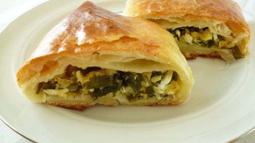 Рецепт пирога с зеленью и сыром из слоеного творожного теста