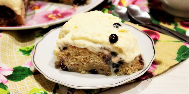 Рецепт пирога со смородиной в мультиварке