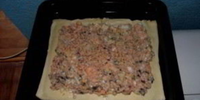 Рецепт простого пирога из семги