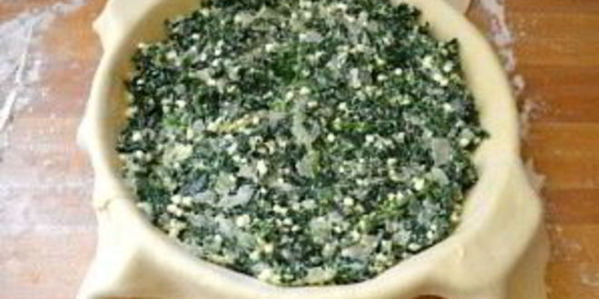 Рецепт простого слоеного пирога со шпинатом