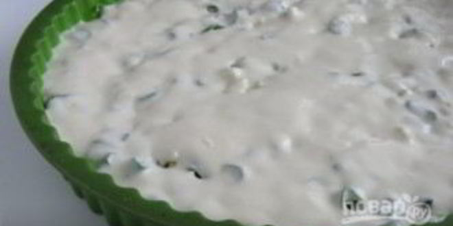 Рецепт заливного пирога с зеленым луком и яйцом