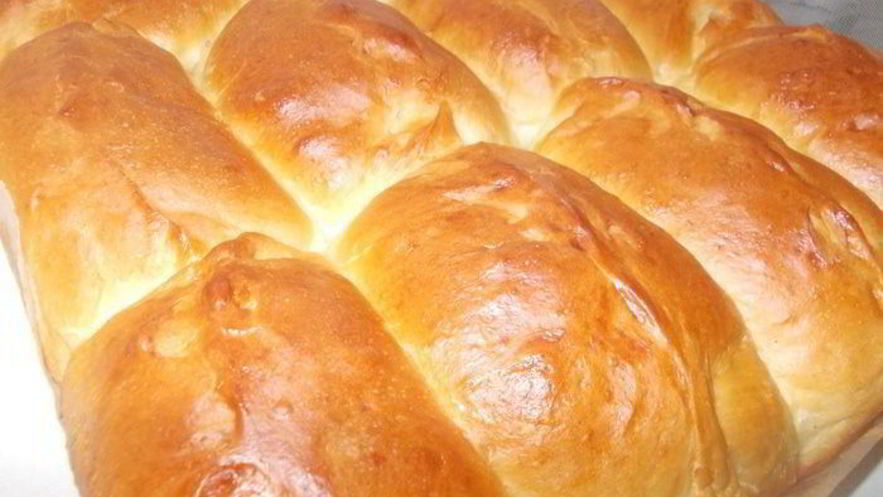 Рецепт домашних пирожков с вишней и шелковицей