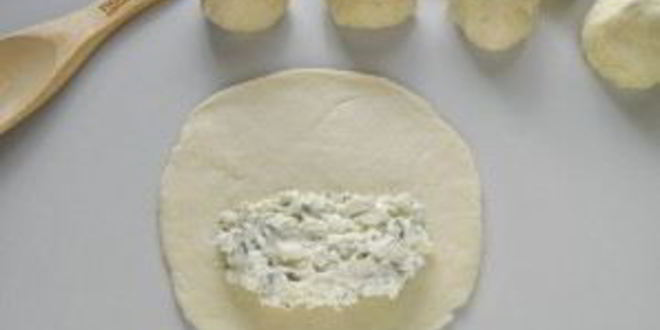 Рецепт манзари — пирожков с творогом и зеленью