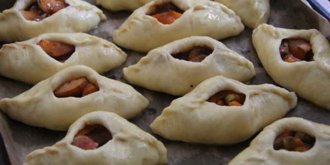 Рецепт открытых пирожков с абрикосами