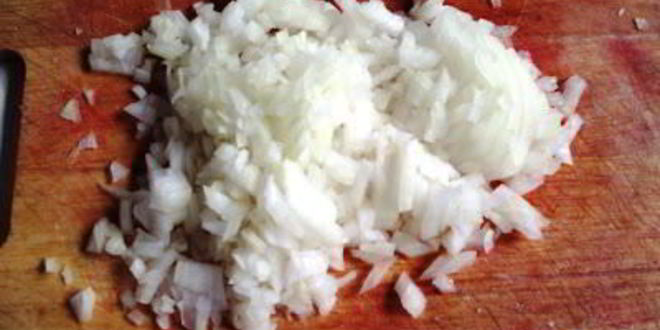 Рецепт печеных пирожков с жареной капустой и яйцом