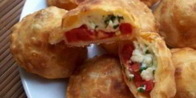 Рецепт пирожков бомбочки с помидорами