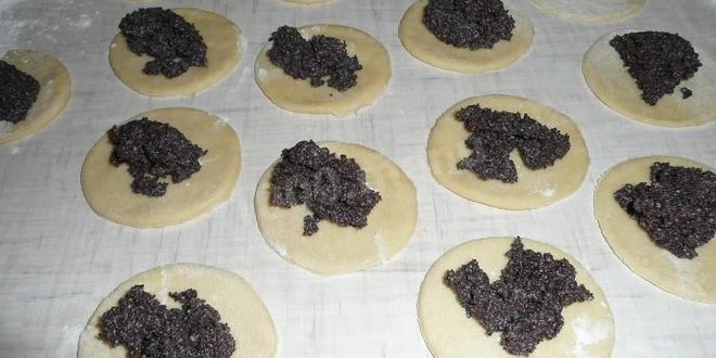 Рецепт пирожков с маком
