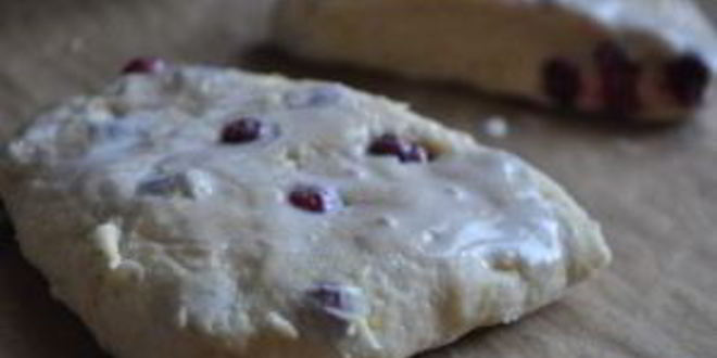 Рецепт лимонных пирожных с клюквой