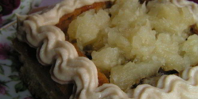 Рецепт пирожных с финиками, ананасом и творожным кремом