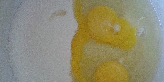 Рецепт шоколадного брауни с фасолью и лимоном