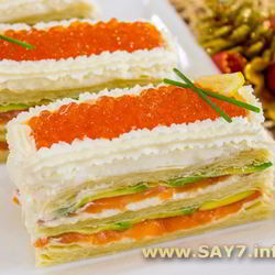 Рецепт Закусочных пирожных из слоеного теста, форели и авокадо