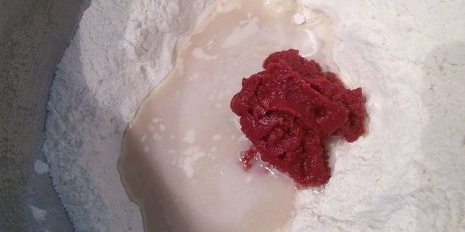 Рецепт хлебной пиццы из разноцветных шариков