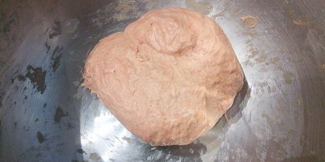 Рецепт хлебной пиццы из разноцветных шариков