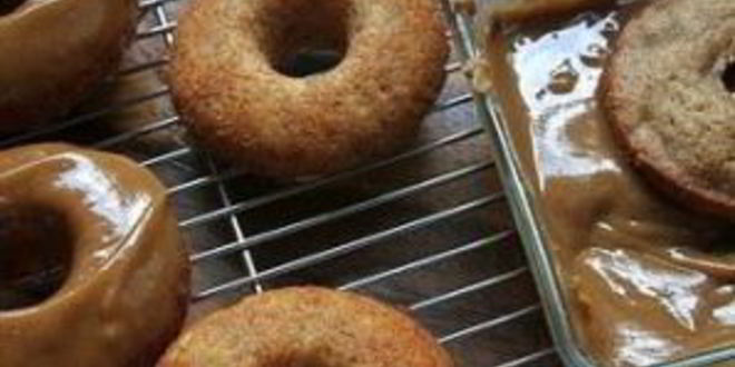 Рецепт банановых пончиков с арахисовой глазурью