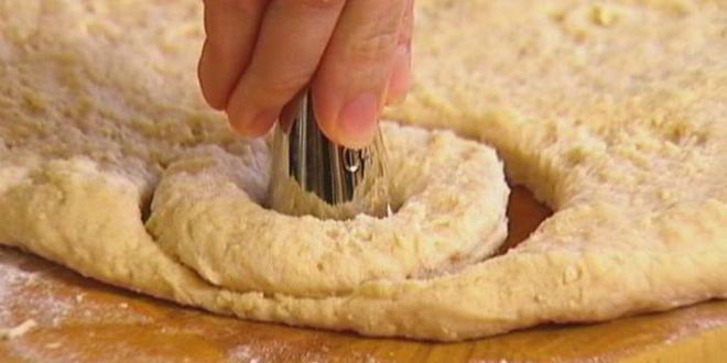 Рецепт картофельных пончиков в сахарной пудре