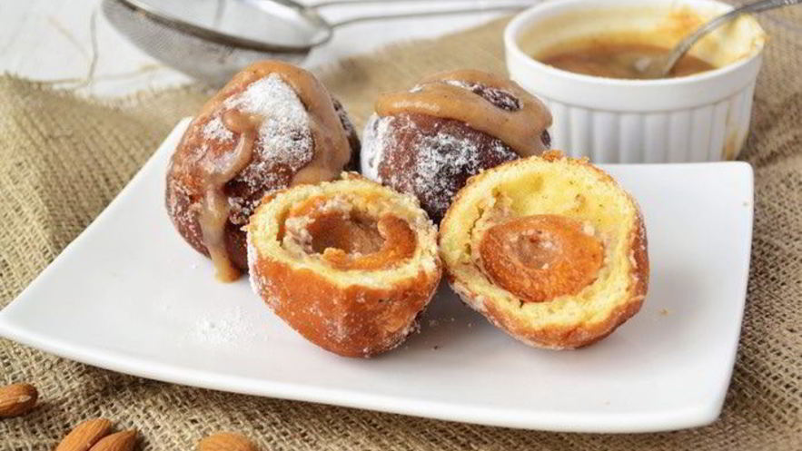 Рецепт пончиков с абрикосами и миндальной начинкой