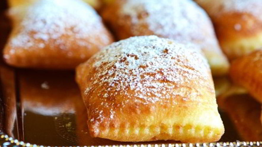 Рецепт простых дрожжевых пончиков