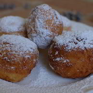 Рецепт Творожных пончиков с изюмом