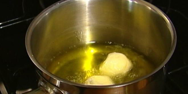 Рецепт творожных пончиков с изюмом