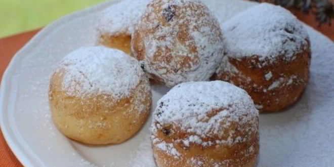 Рецепт творожных пончиков с изюмом