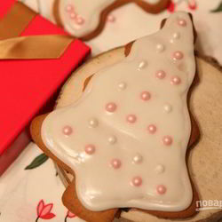 Рецепт Имбирных новогодних пряников с глазурью