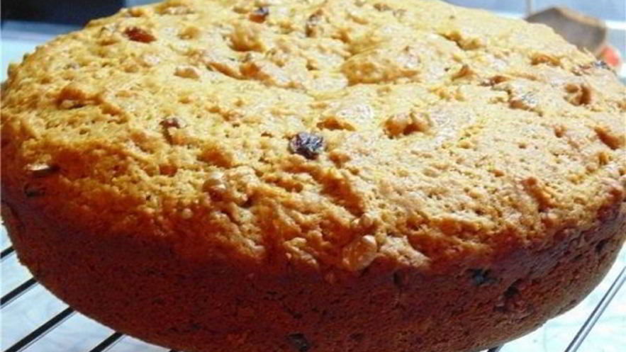 Рецепт коврижки с орехами и изюмом