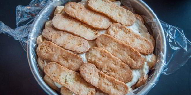 Рецепт французской клубничной шарлотки