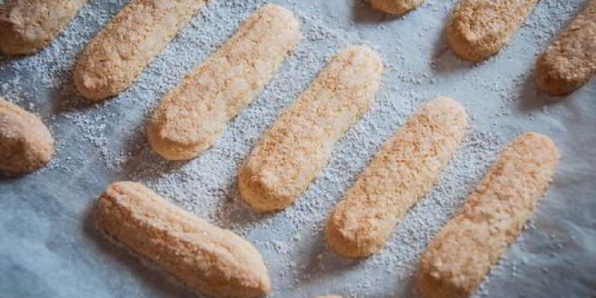 Рецепт французской клубничной шарлотки