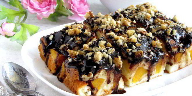 Рецепт фруктовой шарлотки с шоколадной глазурью