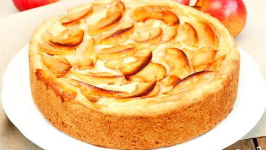 Рецепт постной шарлотки в мультиварке