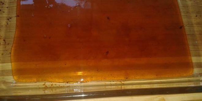 Рецепт шарлотки из яблок с карамелью