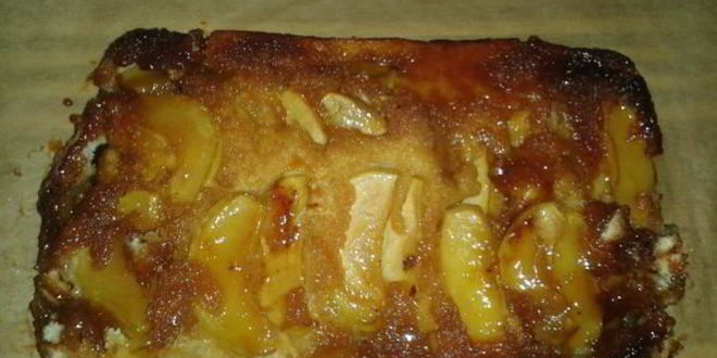 Рецепт шарлотки из яблок с карамелью