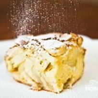 Рецепт Шарлотки на простокваше с яблоками