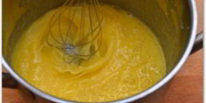 Рецепт шарлотки с яблоками без разрыхлителя