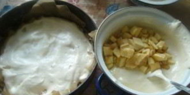 Рецепт шарлотки с яблоками и изюмом