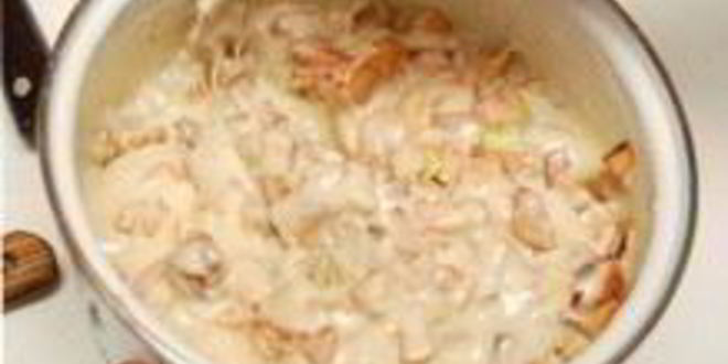 Рецепт шарлотки с замороженными яблоками