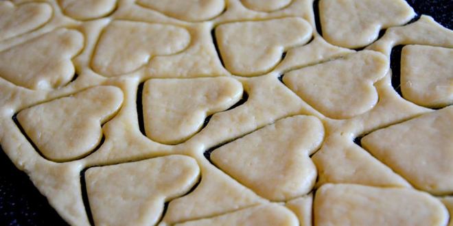 Рецепт шарлотки в сметанной заливке