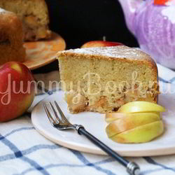 Рецепт Яблочной шарлотки в мультиварке