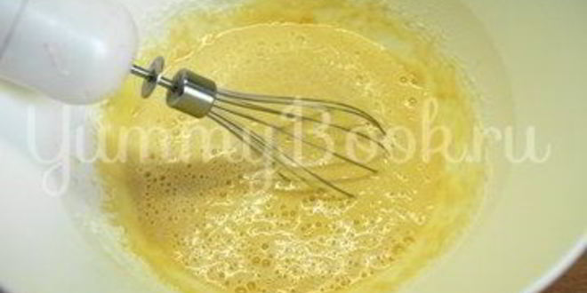 Рецепт яблочной шарлотки в мультиварке