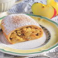 Рецепт Австрийского штруделя с яблоком