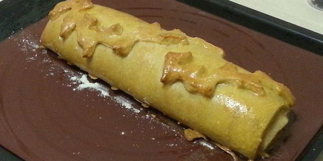 Рецепт мяса-капустного штрудель из кабачкового теста