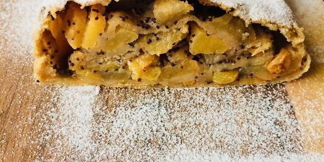 Рецепт штруделя с айвой, яблоками и маком
