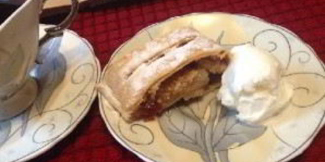 Рецепт штруделя с грушей и яблоком