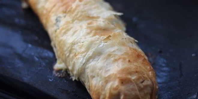 Рецепт штруделя с лососем, моцареллой и шпинатом