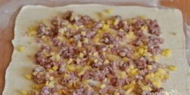 Рецепт штруделя с мясом