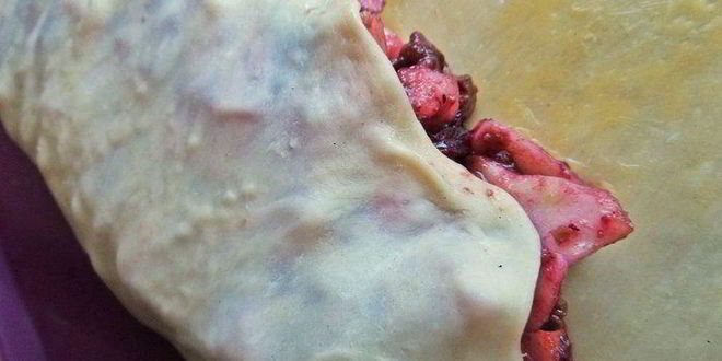 Рецепт штруделя с яблоками и голубикой